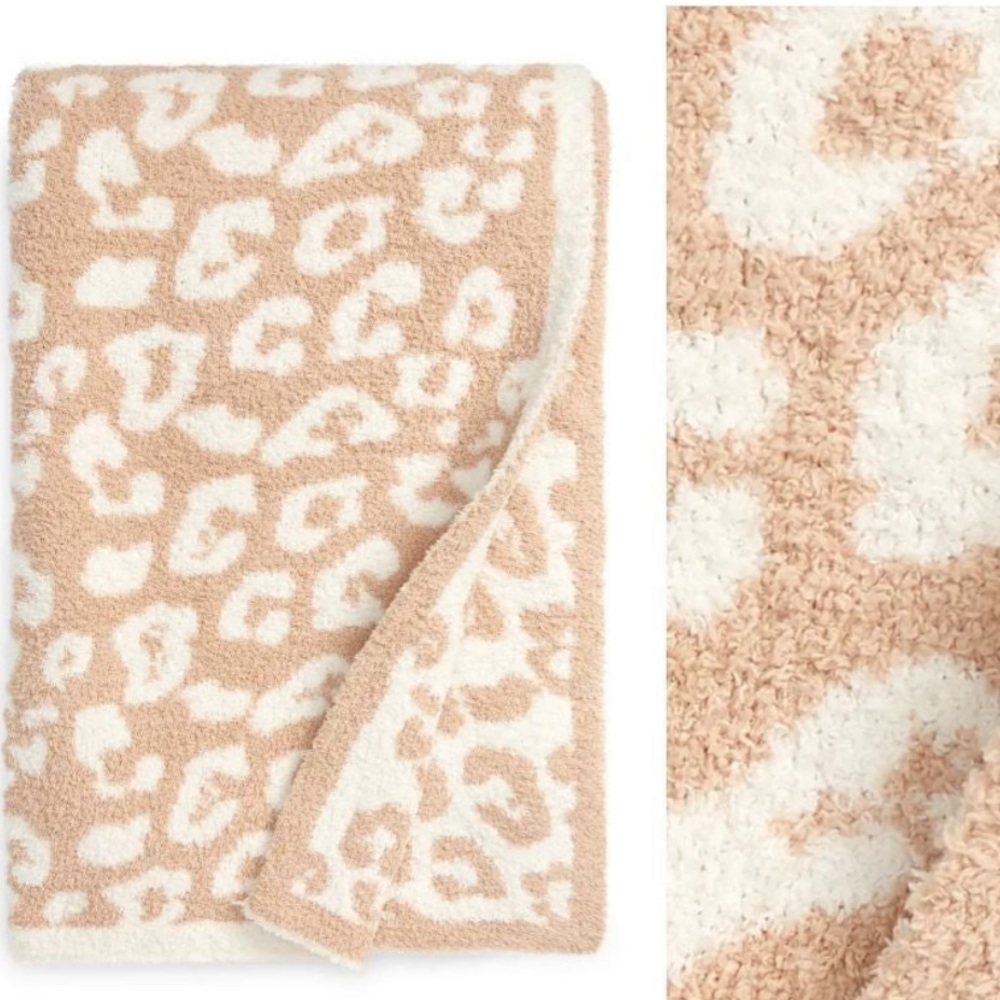 NWT - Barefoot Dreams - CozyChic In The Wild Throw Blanket - Soft Camel/Cream